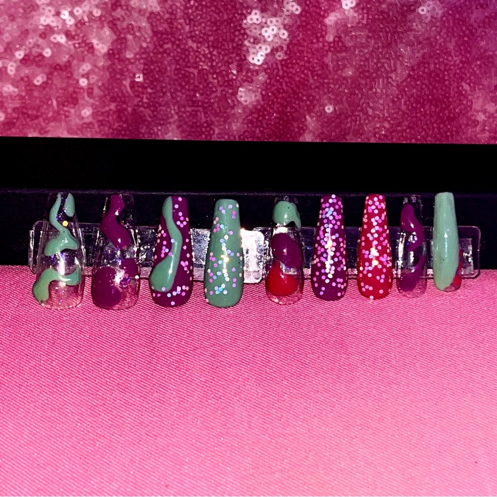 Meet your Posher, PrettyInPink